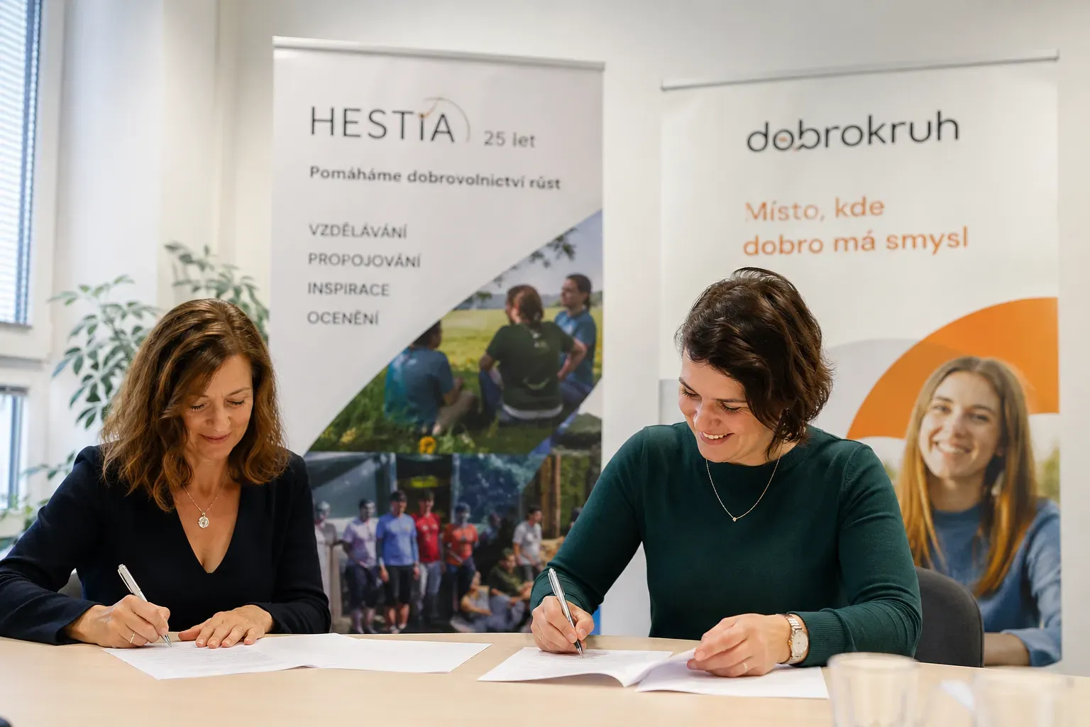 Nová éra českého dobrovolnictví: Hestia a dobrokruh spojují síly na portálu dobrovolník.cz